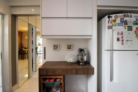 Apartamento à venda com 127m², 3 quartos e 2 vagas Apartamento à venda com 127m², 3 quartos e 2 vagasCozinha