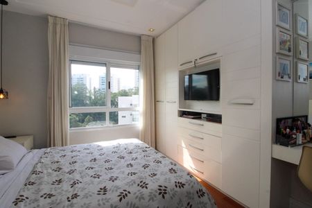 Apartamento à venda com 127m², 3 quartos e 2 vagas Apartamento à venda com 127m², 3 quartos e 2 vagasSuíte