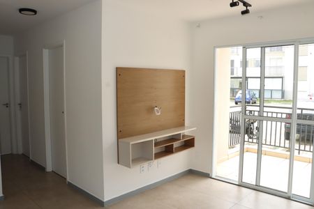 Apartamento para alugar com 3 quartos, 62m² em Vila Monte Serrat, Cotia