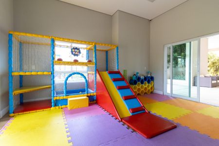 Apartamento à venda com 131m², 3 quartos e 3 vagasÁrea comum - Playground