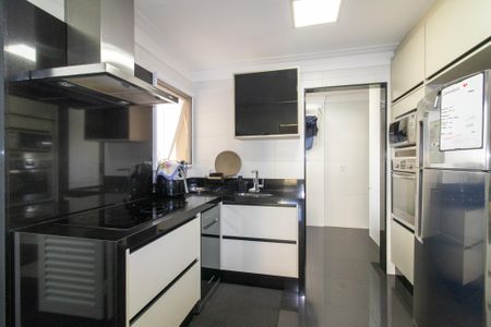 Apartamento à venda com 131m², 3 quartos e 3 vagasCozinha