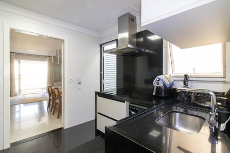 Apartamento à venda com 131m², 3 quartos e 3 vagasCozinha