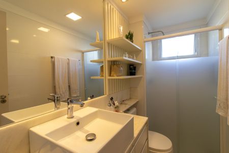 Apartamento à venda com 131m², 3 quartos e 3 vagasBanheiro da Suíte 1