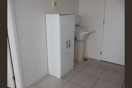 Cozinha e Área de Serviço de apartamento para alugar com 1 quarto, 28m² em Vila Ema, São Paulo