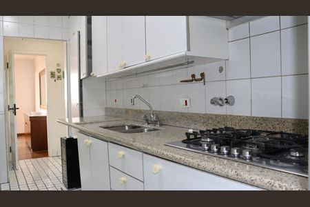 Apartamento para alugar com 162m², 3 quartos e 3 vagasCozinha