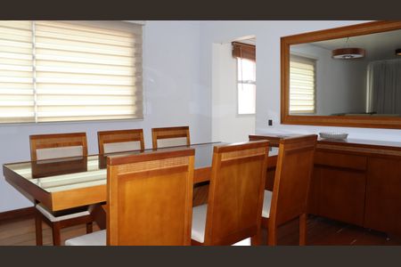 Apartamento para alugar com 162m², 3 quartos e 3 vagasSala