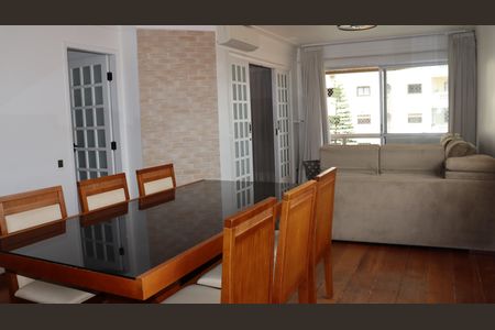 Apartamento para alugar com 162m², 3 quartos e 3 vagasSala