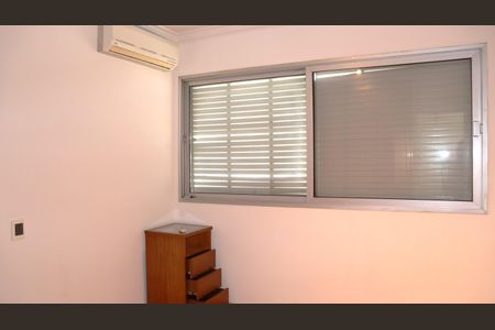 Apartamento para alugar com 162m², 3 quartos e 3 vagasQuarto 2