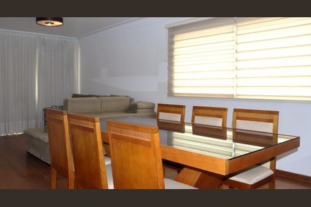 Apartamento para alugar com 162m², 3 quartos e 3 vagasSala