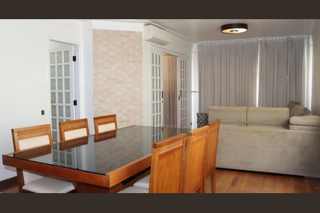 Sala de apartamento à venda com 3 quartos, 162m² em Morro dos Ingleses, São Paulo