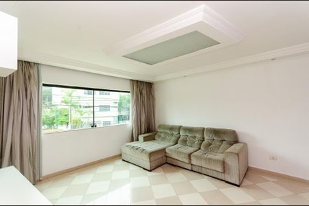 Casa à venda com 200m², 3 quartos e 4 vagasSala