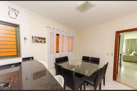 Casa à venda com 200m², 3 quartos e 4 vagasCozinha