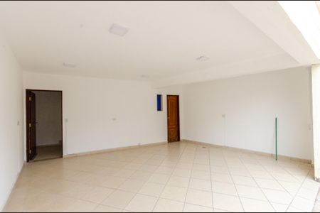 Casa à venda com 200m², 3 quartos e 4 vagasGaragem