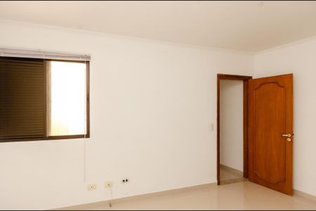 Casa à venda com 200m², 3 quartos e 4 vagas Casa à venda com 200m², 3 quartos e 4 vagasSuíte 3