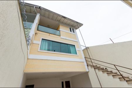 Casa à venda com 200m², 3 quartos e 4 vagas Casa à venda com 200m², 3 quartos e 4 vagasÁrea externa