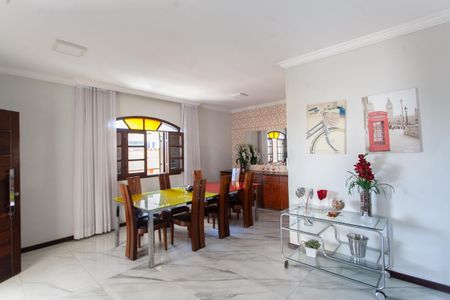 Casa para alugar com 540m², 3 quartos e 6 vagasSala de Jantar