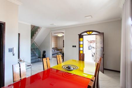 Casa para alugar com 540m², 3 quartos e 6 vagasSala de Jantar