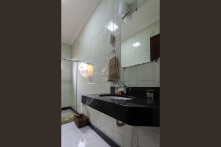 Casa para alugar com 540m², 3 quartos e 6 vagasBanheiro Social 1