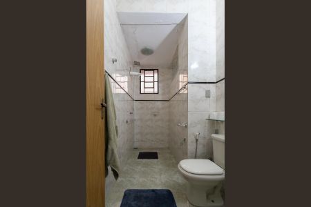 Casa para alugar com 540m², 3 quartos e 6 vagasBanheiro de Serviço