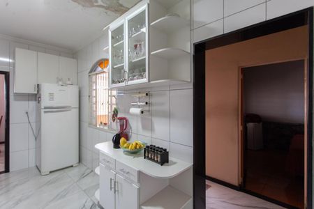 Casa para alugar com 540m², 3 quartos e 6 vagasCozinha