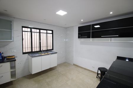 Sala/Cozinha de casa para alugar com 2 quartos, 45m² em Vila Verde, São Paulo