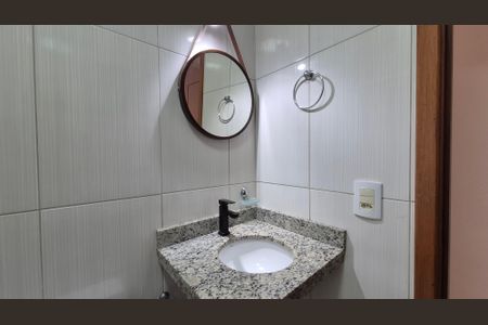 Apartamento à venda com 75m², 2 quartos e 2 vagas Apartamento à venda com 75m², 2 quartos e 2 vagasBanheiro