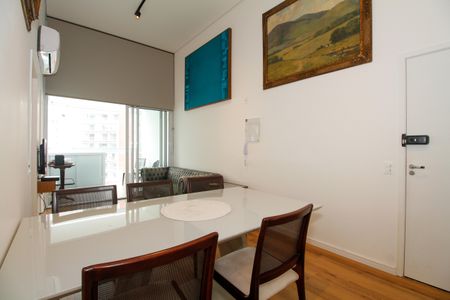 Apartamento para alugar com 66m², 2 quartos e 1 vagaSala/Cozinha
