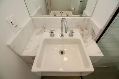 Apartamento para alugar com 66m², 2 quartos e 1 vagaBanheiro da Suíte 2