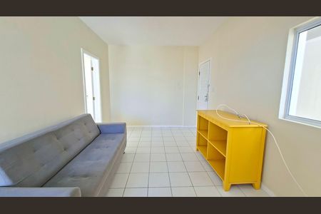 Sala de apartamento para alugar com 1 quarto, 60m² em Amaralina, Salvador