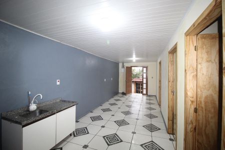 Sala/Cozinha de casa para alugar com 3 quartos, 220m² em Rubem Berta, Porto Alegre