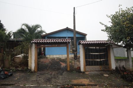 Fachada de casa para alugar com 3 quartos, 220m² em Rubem Berta, Porto Alegre