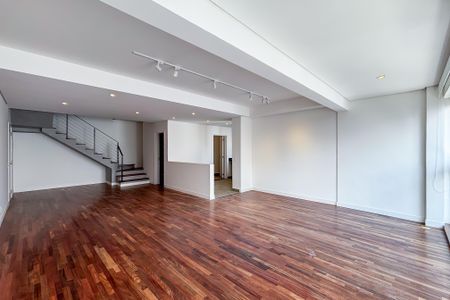 Apartamento para alugar com 125m², 3 quartos e 2 vagas Apartamento para alugar com 125m², 3 quartos e 2 vagasSala