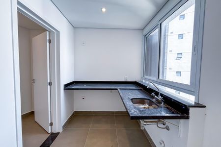 Apartamento para alugar com 125m², 3 quartos e 2 vagas Apartamento para alugar com 125m², 3 quartos e 2 vagasCozinha