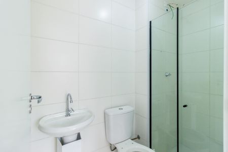 Apartamento à venda com 32m², 2 quartos e sem vaga Apartamento à venda com 32m², 2 quartos e sem vagaBanheiro social