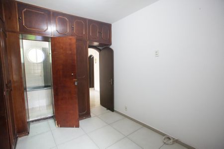 Quarto Suíte de casa para alugar com 6 quartos, 200m² em Taquara, Rio de Janeiro