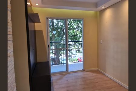 Sala  de apartamento à venda com 3 quartos, 56m² em Cocaia, Guarulhos
