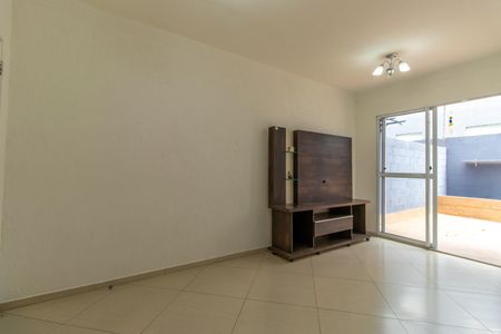 Apartamento para alugar com 80m², 2 quartos e 1 vagaSala