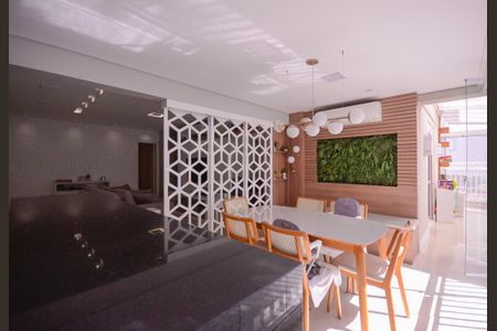 Apartamento para alugar com 116m², 2 quartos e 2 vagas Apartamento para alugar com 116m², 2 quartos e 2 vagasVaranda da Sala/Cozinha