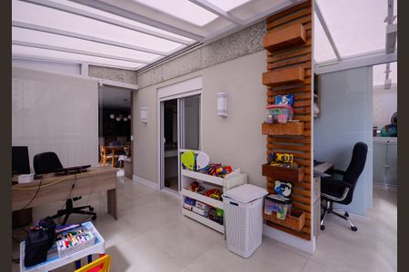 Apartamento para alugar com 116m², 2 quartos e 2 vagas Apartamento para alugar com 116m², 2 quartos e 2 vagasVaranda da Sala/Cozinha