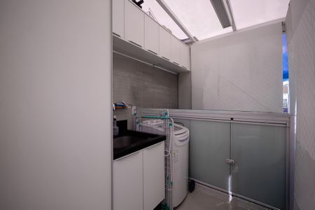 Apartamento para alugar com 116m², 2 quartos e 2 vagas Apartamento para alugar com 116m², 2 quartos e 2 vagasÁrea de Serviço