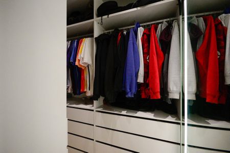 Apartamento para alugar com 116m², 2 quartos e 2 vagas Apartamento para alugar com 116m², 2 quartos e 2 vagasCloset da Suíte 1
