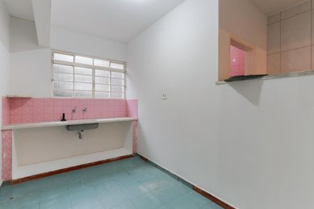 Casa para alugar com 217m², 4 quartos e 3 vagas Casa para alugar com 217m², 4 quartos e 3 vagasCozinha de apoio