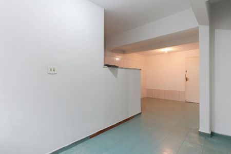 Casa para alugar com 217m², 4 quartos e 3 vagas Casa para alugar com 217m², 4 quartos e 3 vagasCozinha de apoio
