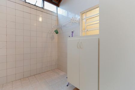 Casa para alugar com 217m², 4 quartos e 3 vagas Casa para alugar com 217m², 4 quartos e 3 vagasÁrea de serviço