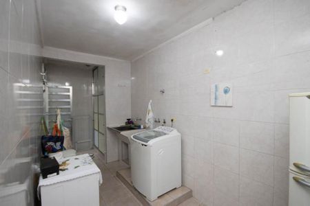 Casa à venda com 400m², 4 quartos e 6 vagasÁrea de Serviço