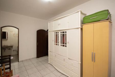 Casa à venda com 400m², 4 quartos e 6 vagasSuíte 3