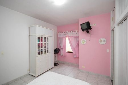 Casa à venda com 400m², 4 quartos e 6 vagasSuíte 1