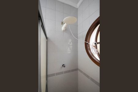 Casa à venda com 400m², 4 quartos e 6 vagasBanheiro da Suíte 2