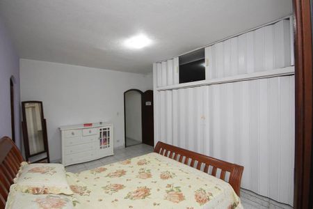 Casa à venda com 400m², 4 quartos e 6 vagasSuíte 4