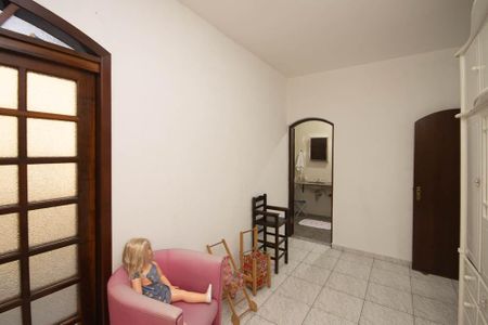 Casa à venda com 400m², 4 quartos e 6 vagasSuíte 3